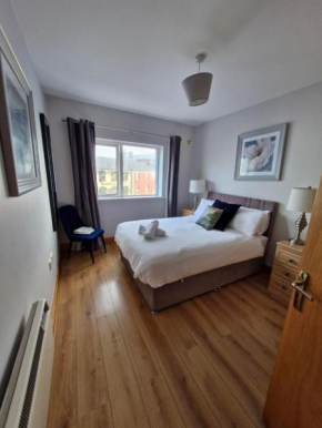 Cosy beachfront apartment in Salthill Galway city